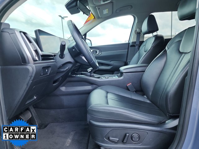 Vehicle image 13 of 26