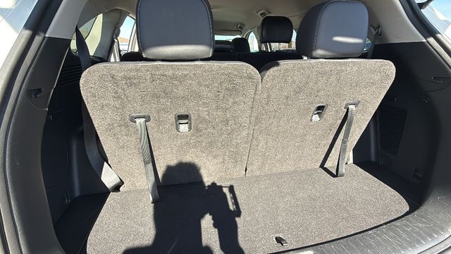 2024 Kia Sorento S Image 10 of 29