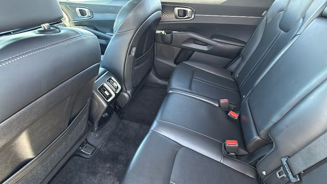 2024 Kia Sorento S Image 12 of 29