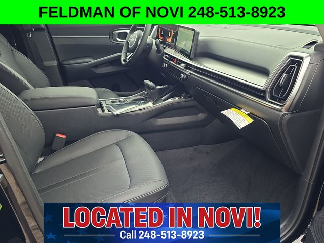 Vehicle image 19 of 25