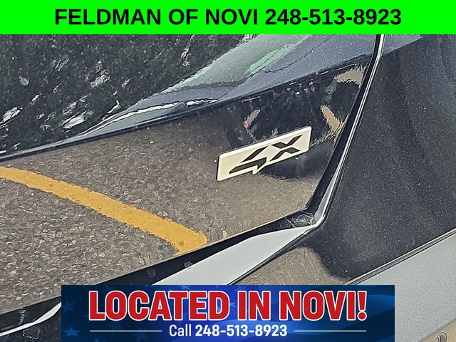 Vehicle image 23 of 25