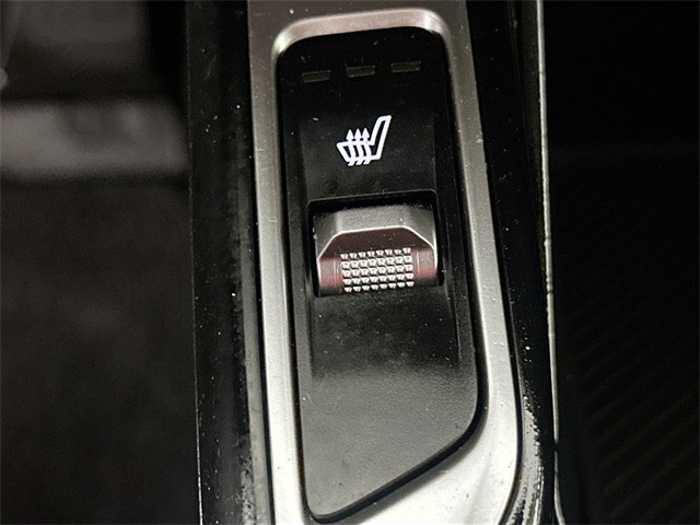Vehicle image 18 of 41