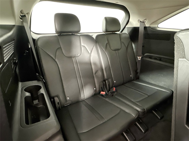 Vehicle image 29 of 41
