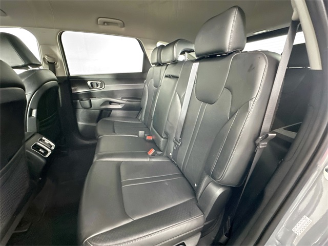 Vehicle image 26 of 41