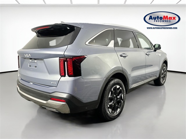 Vehicle image 5 of 41