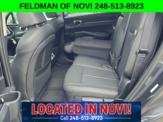 Vehicle image 12 of 28