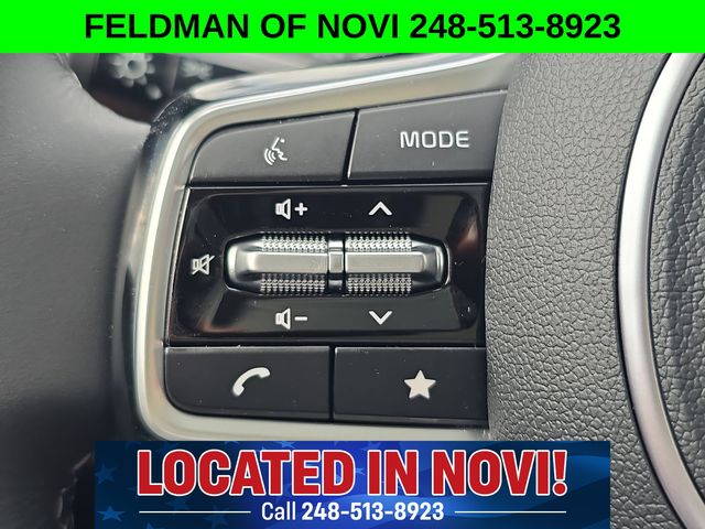 Vehicle image 24 of 28