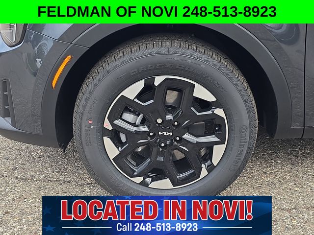 Vehicle image 9 of 28