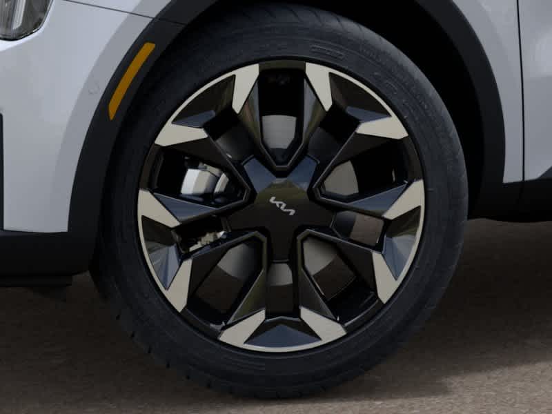 Vehicle image 10 of 27