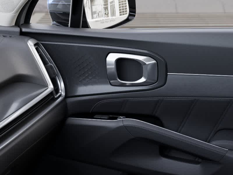 Vehicle image 25 of 27