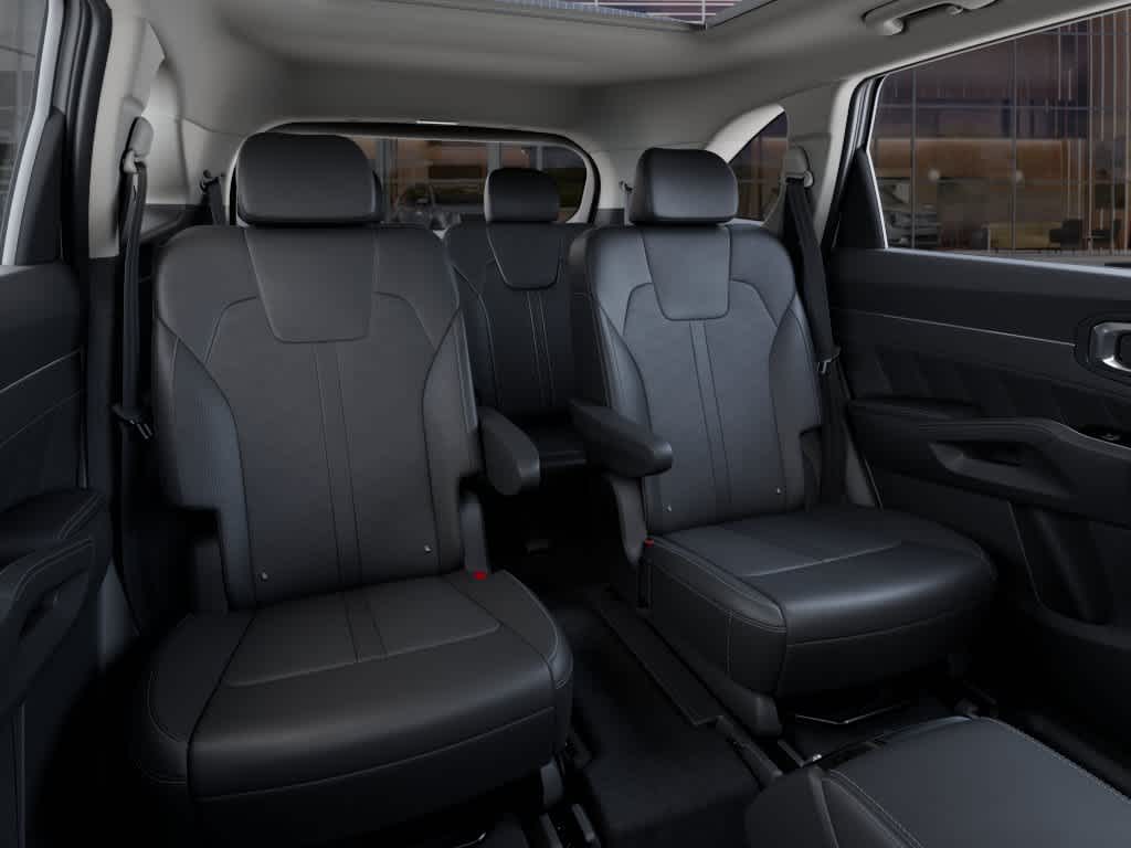 Vehicle image 16 of 27