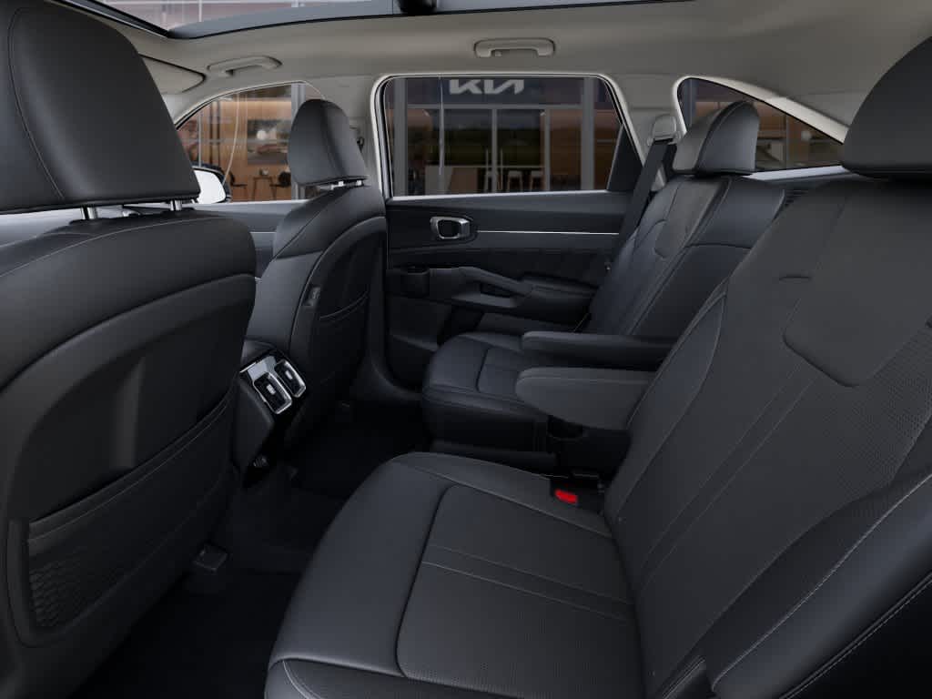 Vehicle image 18 of 27