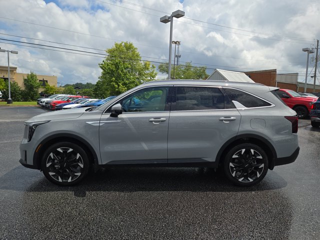 Vehicle image 10 of 31