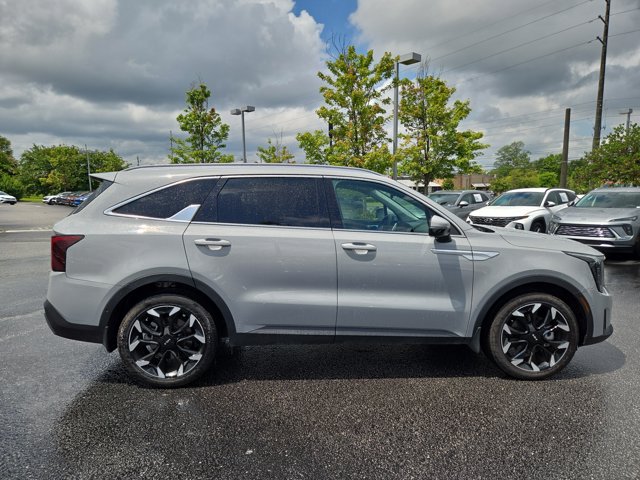 Vehicle image 5 of 31