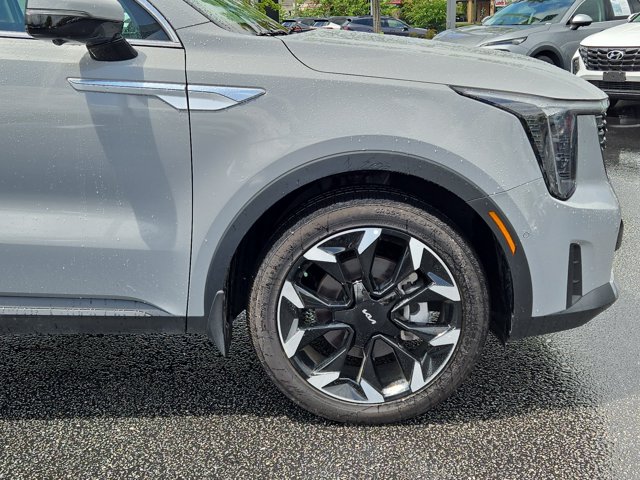 Vehicle image 11 of 31