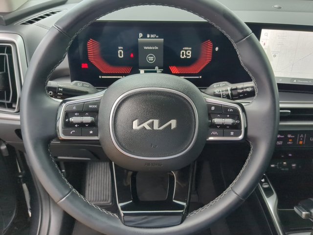 Vehicle image 27 of 33