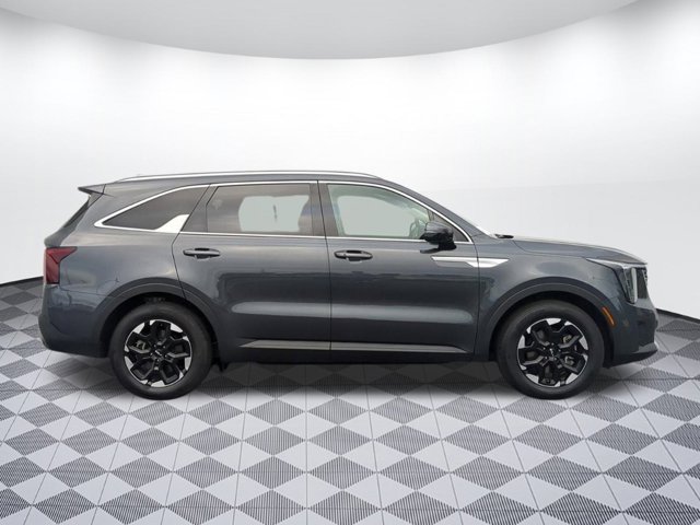 Vehicle image 3 of 33