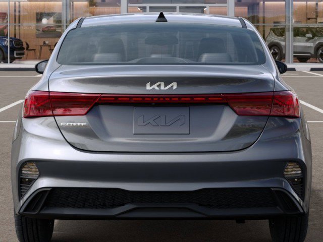 Vehicle image 10 of 46