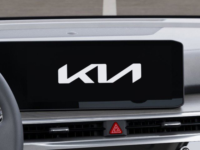 Vehicle image 21 of 46
