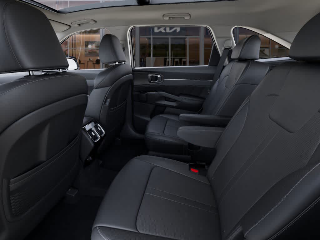 Vehicle image 18 of 27