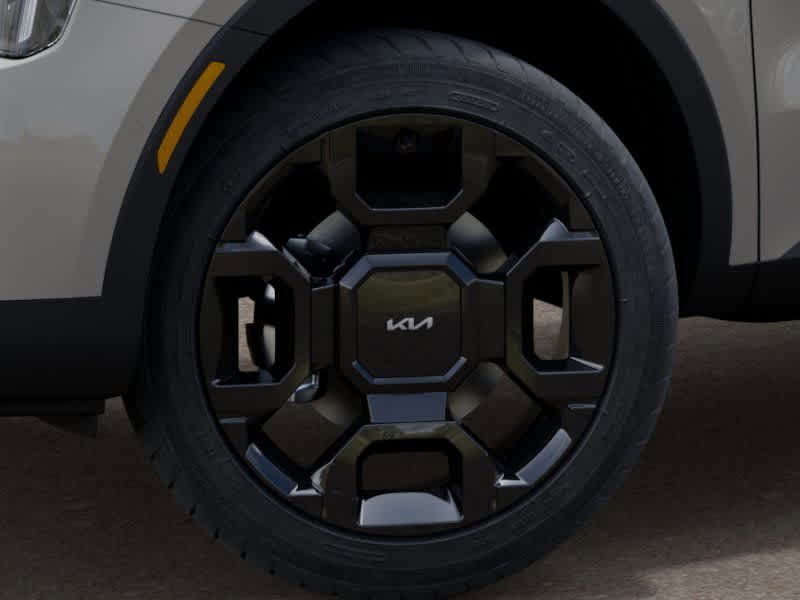 Vehicle image 10 of 27