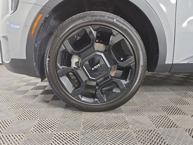 Vehicle image 37 of 37