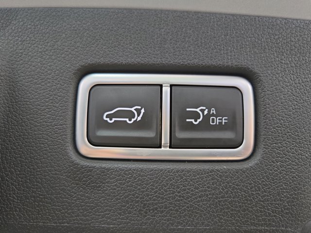 Vehicle image 36 of 37