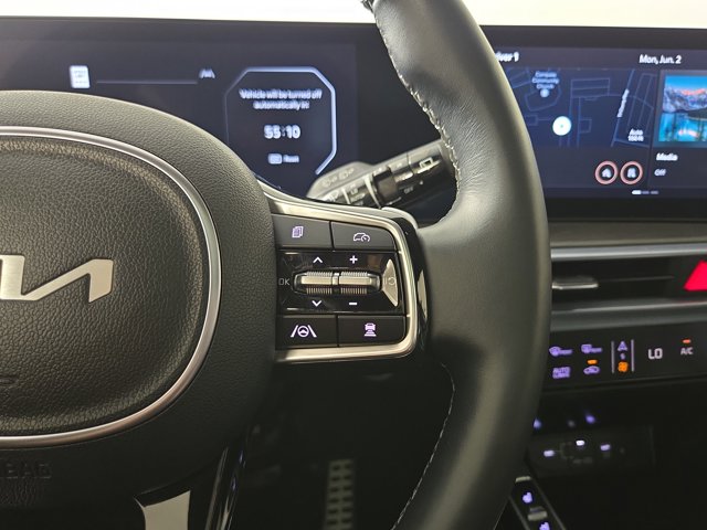 Vehicle image 18 of 37