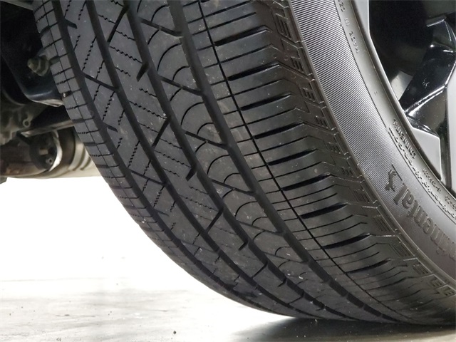 Vehicle image 11 of 38