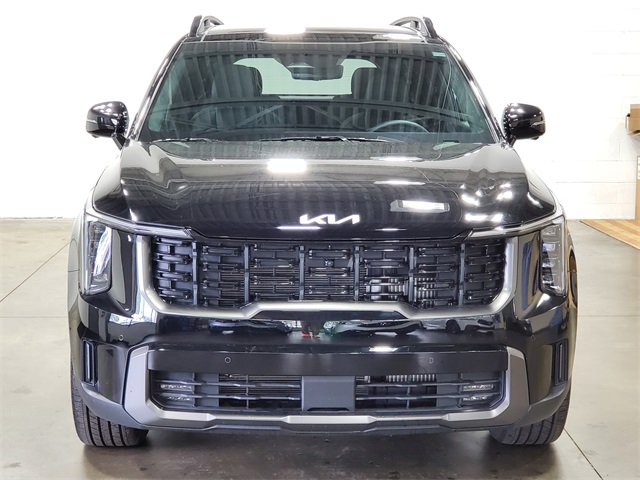 Vehicle image 3 of 38