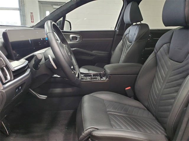 Vehicle image 13 of 38