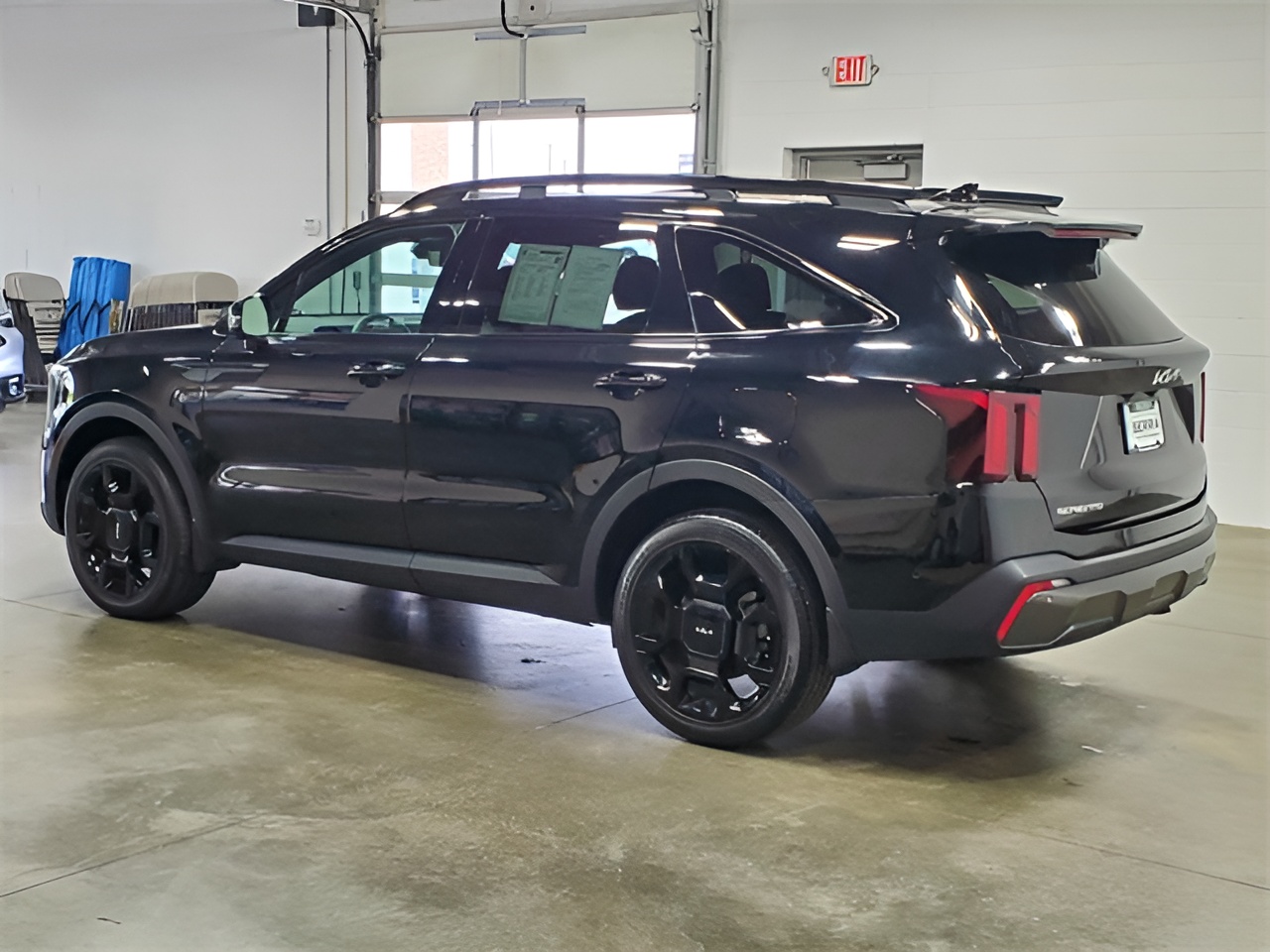 Vehicle image 37 of 38