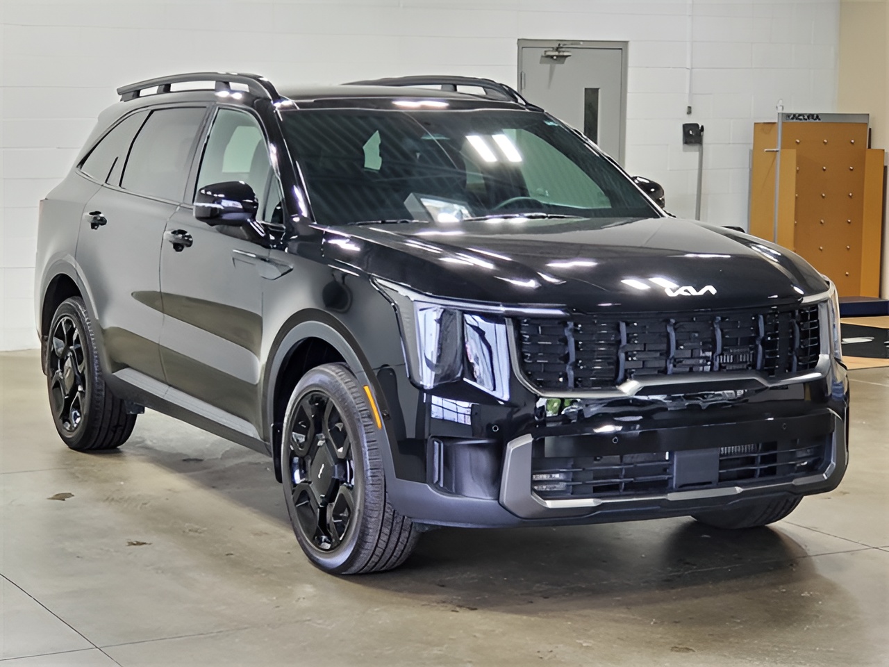 Vehicle image 35 of 38