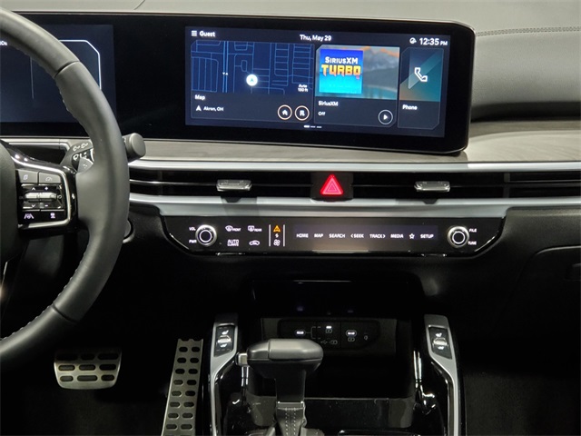 Vehicle image 19 of 38