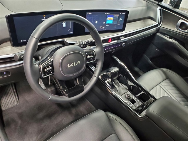 Vehicle image 12 of 38