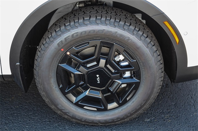 Vehicle image 12 of 26