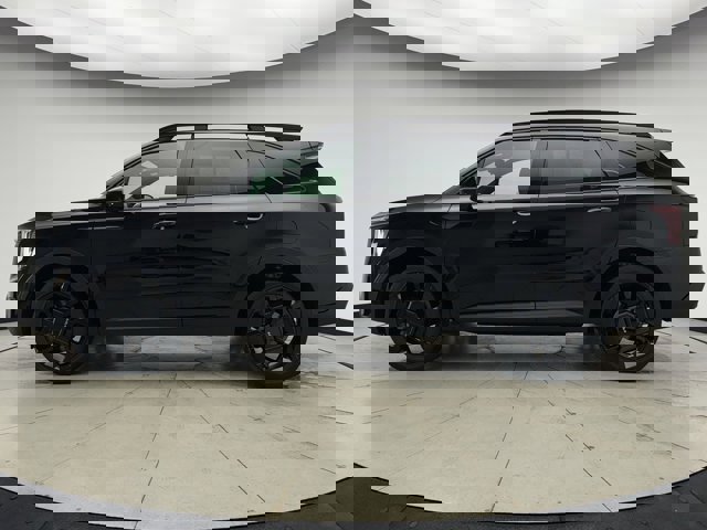 Vehicle image 8 of 31