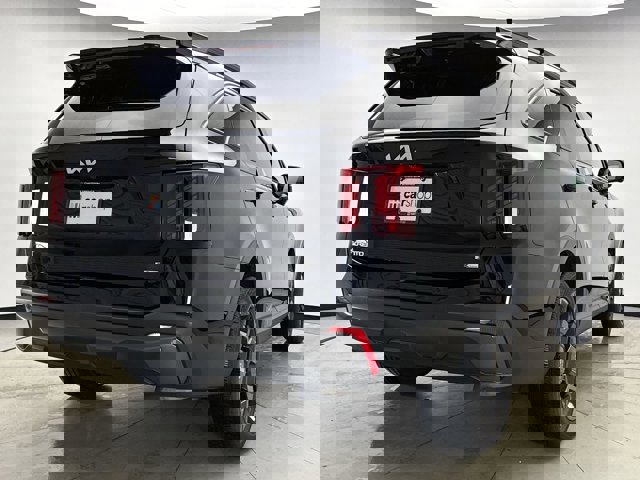 Vehicle image 5 of 31