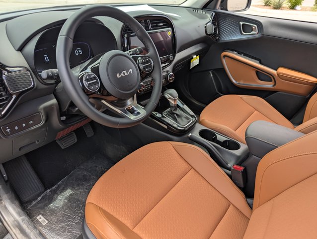 Vehicle image 15 of 31