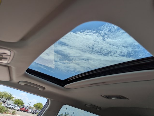 Vehicle image 24 of 31