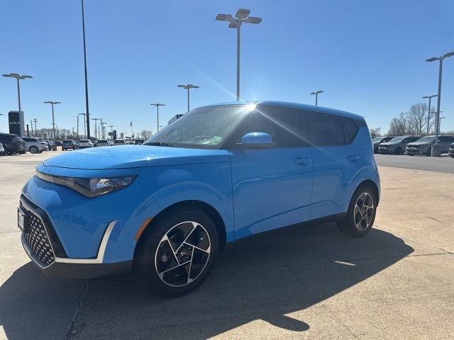 Vehicle image 1 of 29