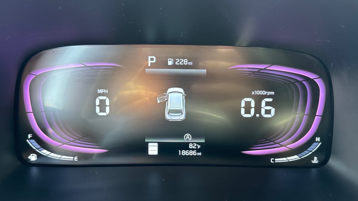 Vehicle image 18 of 26