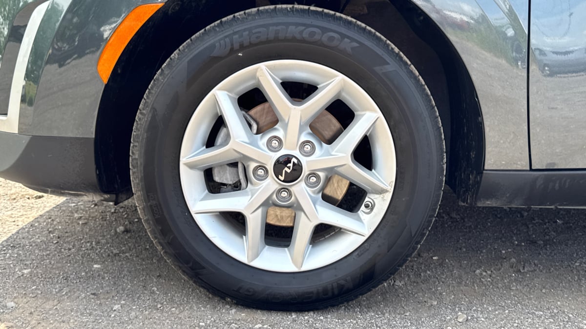 Vehicle image 10 of 26