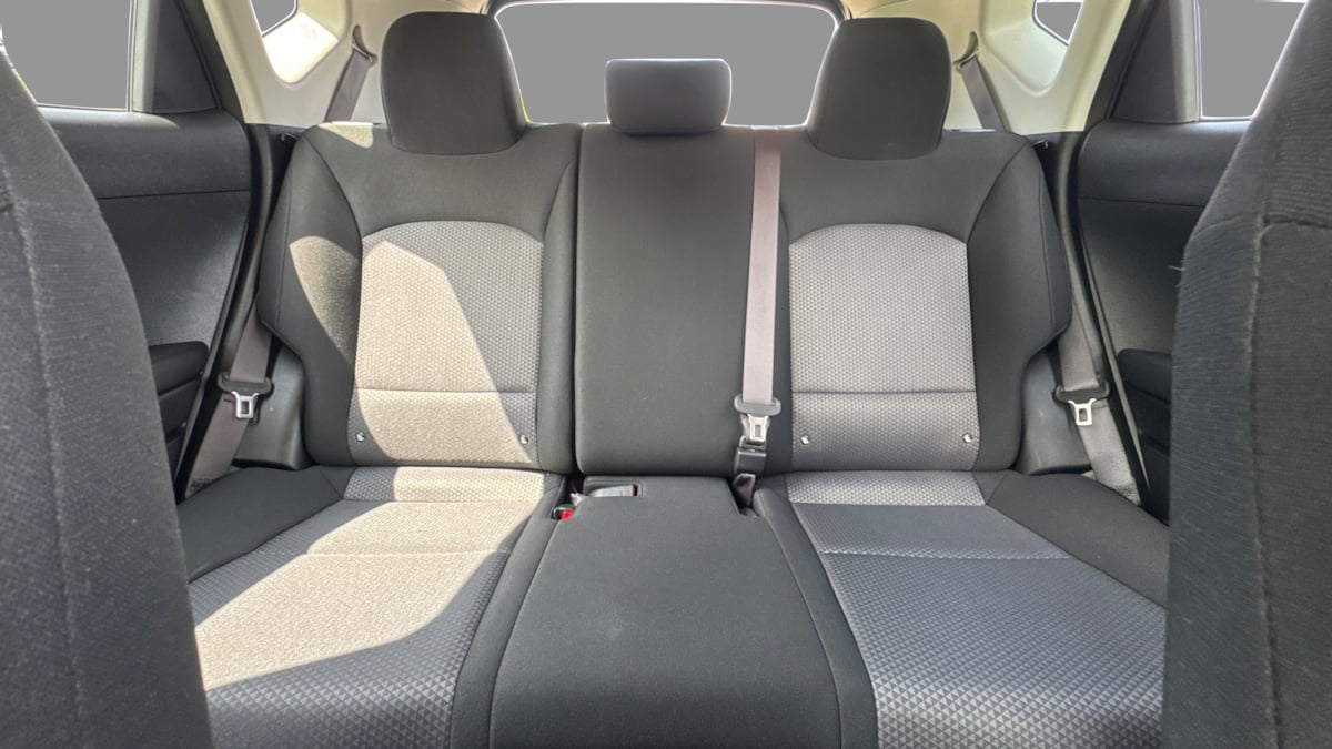 Vehicle image 13 of 26