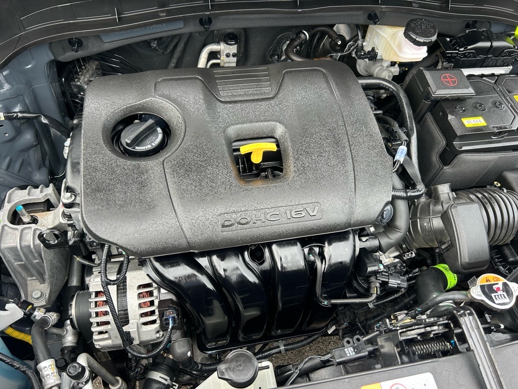 Vehicle image 10 of 34