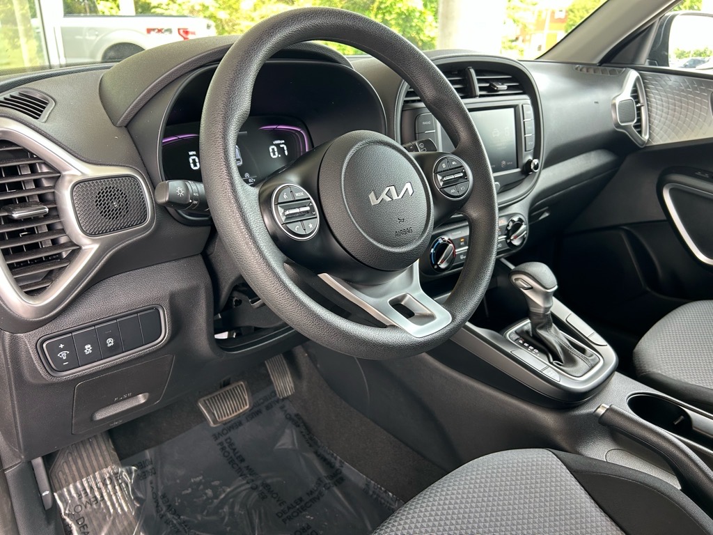 Vehicle image 11 of 34