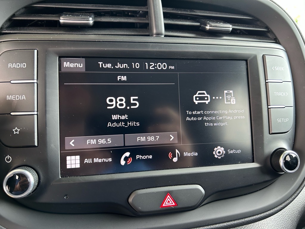Vehicle image 21 of 34