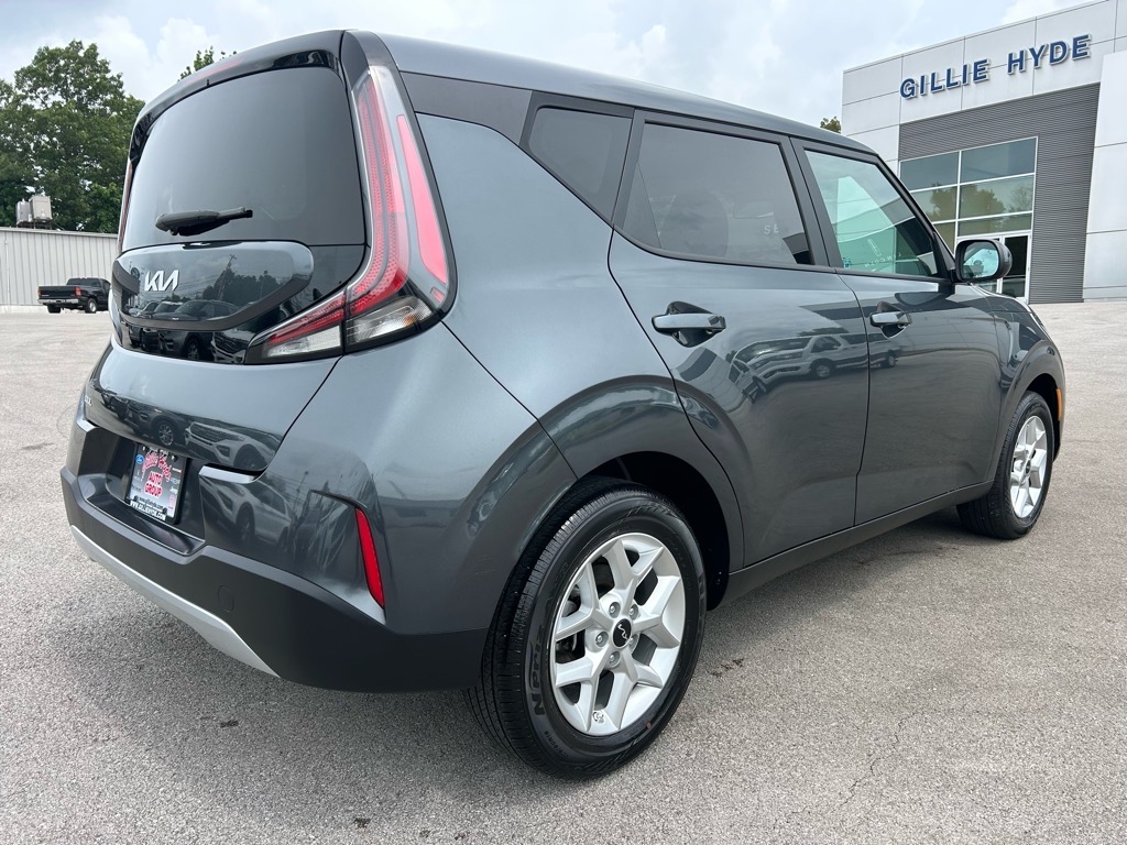 Vehicle image 5 of 34