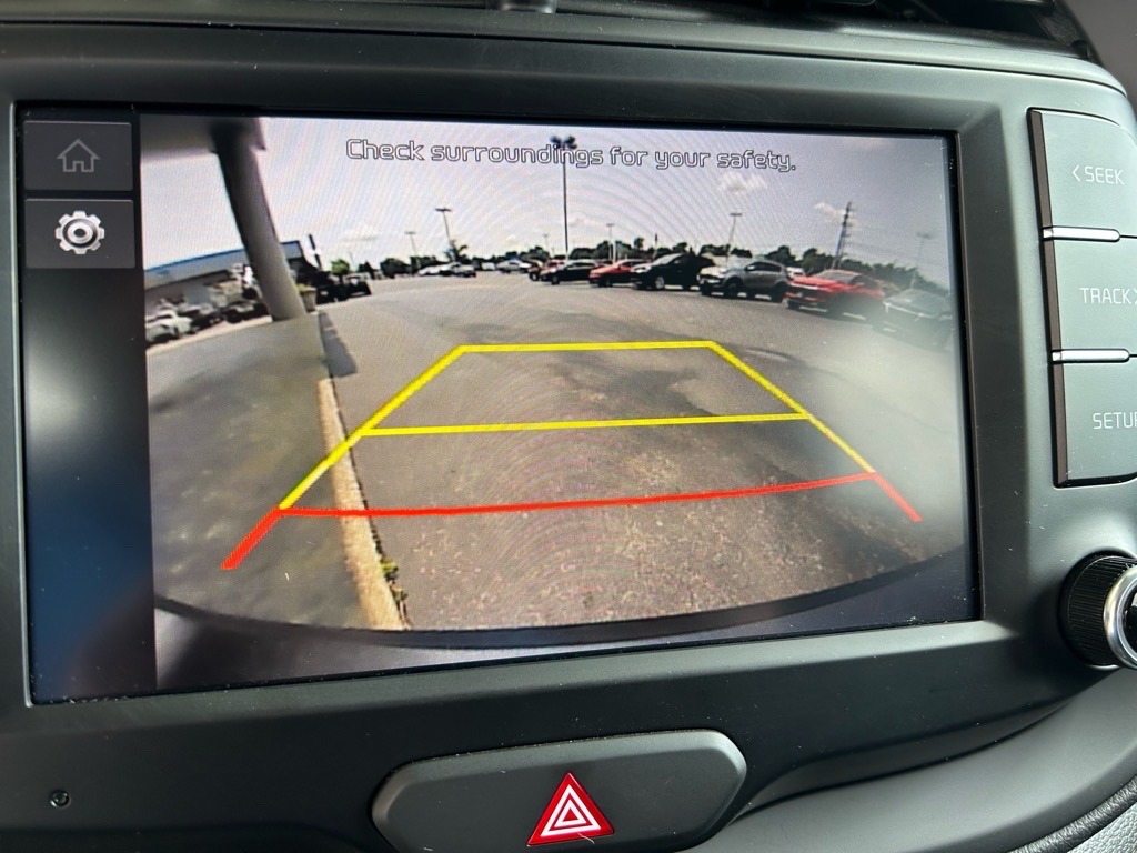 Vehicle image 20 of 34