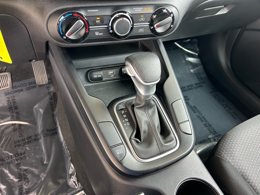 Vehicle image 19 of 34